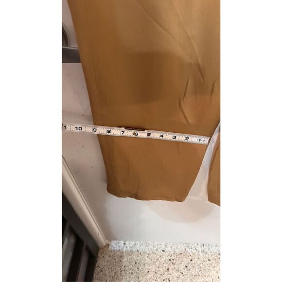 DUE PER DUE WOMENS SILK TAN PANTS SLACKS WOMENS SIZE 4 - Picture 8 of 8